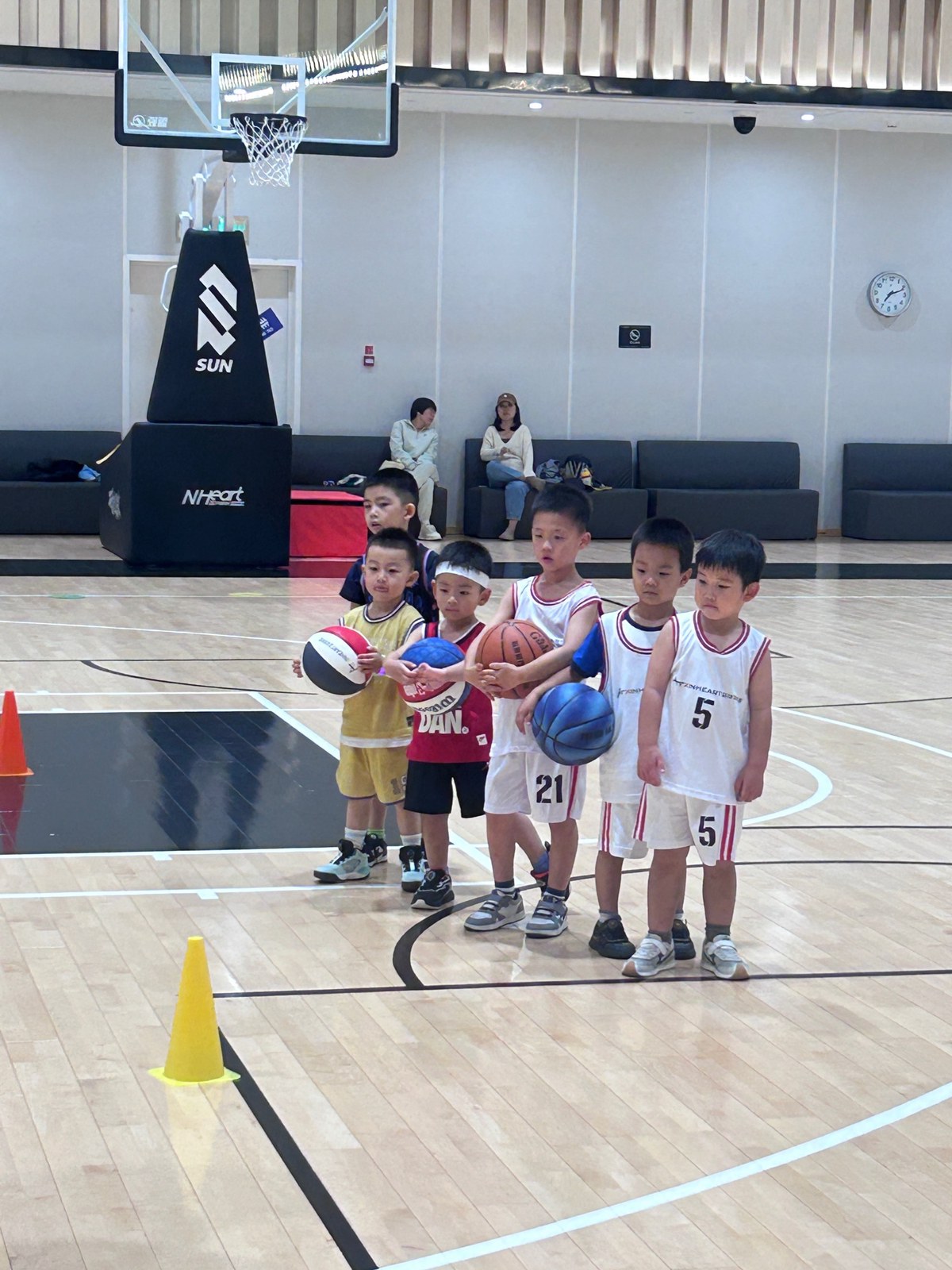 青少年篮球爱好者综合训练方案_0